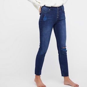 Free People Raegan Button Fly Distressed Jeans Raw Hem size 24